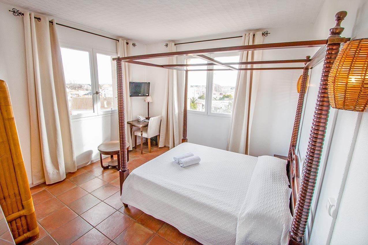 Hotel Des Vignes Rivesaltes Bagian luar foto